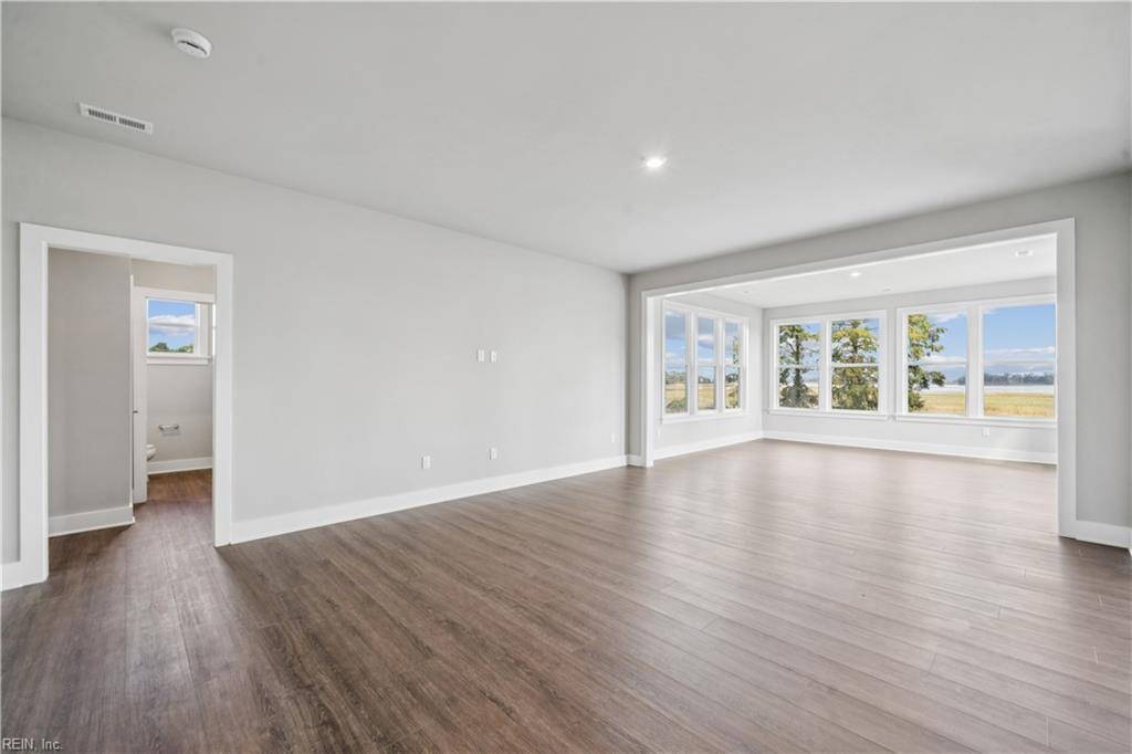 Suffolk, VA 23434,122 Getty RD