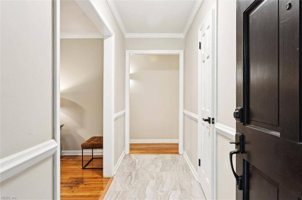 Seaford, VA 23696,102 Carolyn CRES