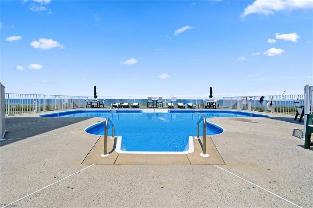 Virginia Beach, VA 23451,2421 Ocean Shore CRES #402