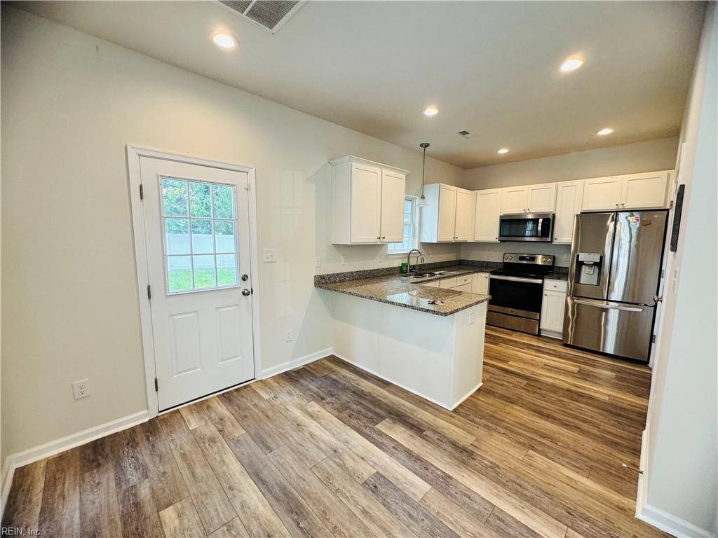 Newport News, VA 23607,1118 44th ST