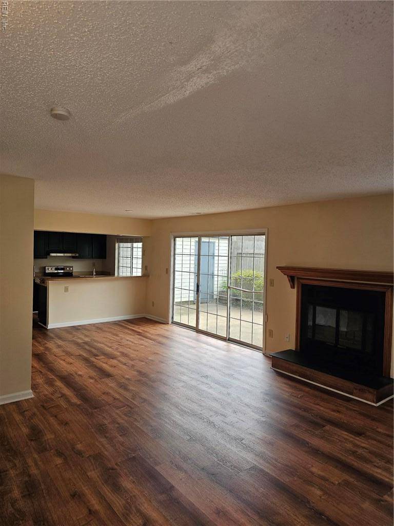 Virginia Beach, VA 23464,652 Oleander CIR