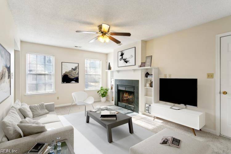 Newport News, VA 23608,203 S Hunt Club RN