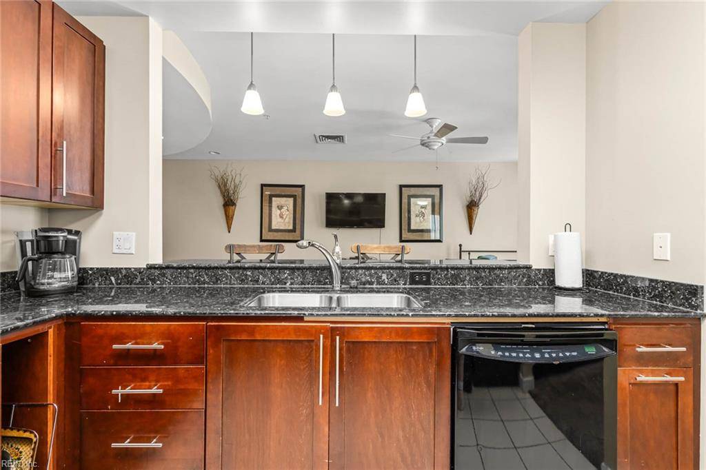 Virginia Beach, VA 23456,3700 Sandpiper RD #223