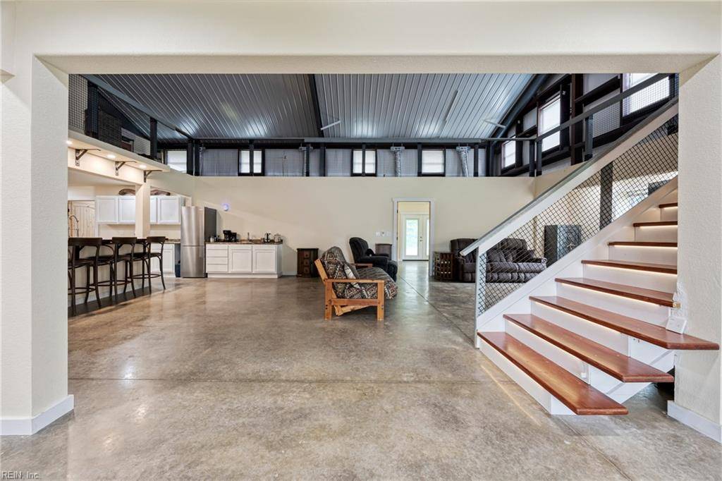 Hertford, NC 27944,281 Shipyard RD