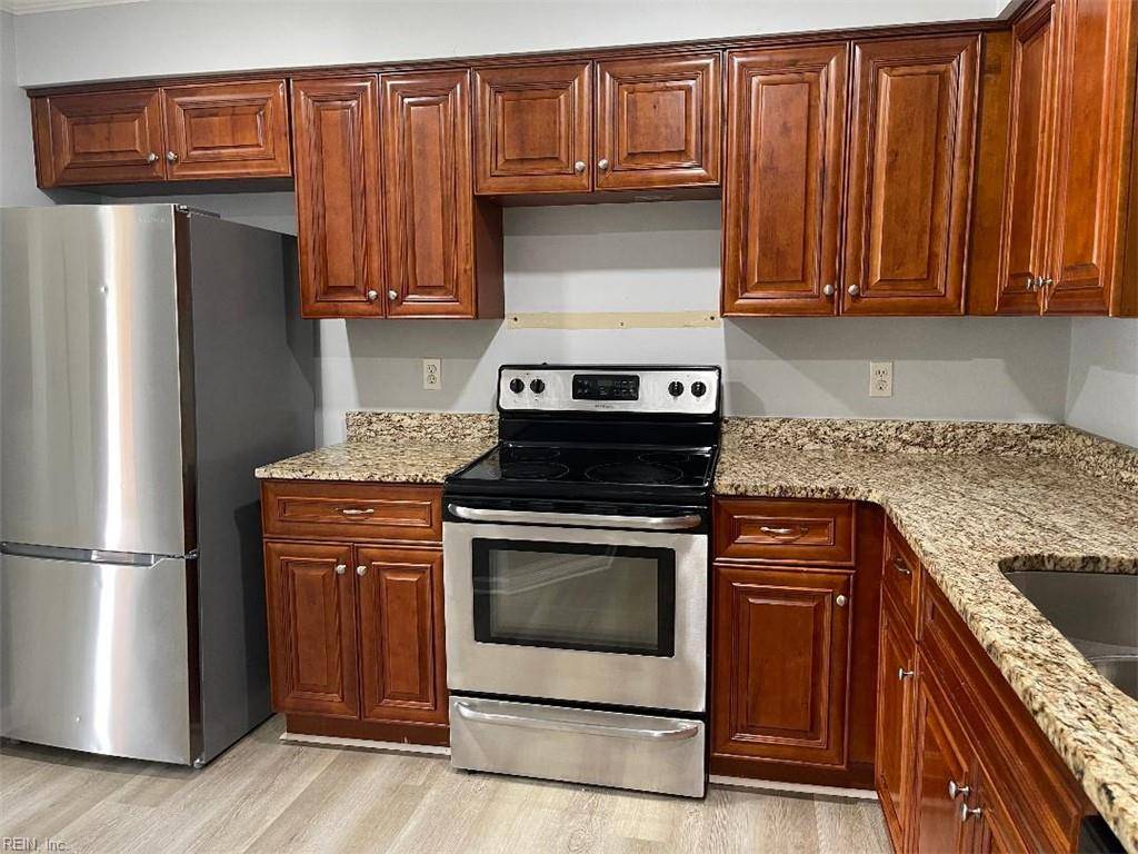 Hampton, VA 23666,33 Carmine PL