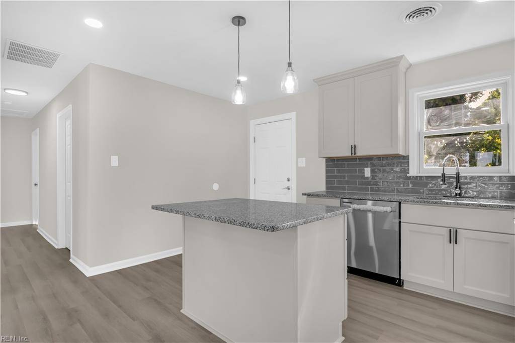 Portsmouth, VA 23701,1502 Basie CRES