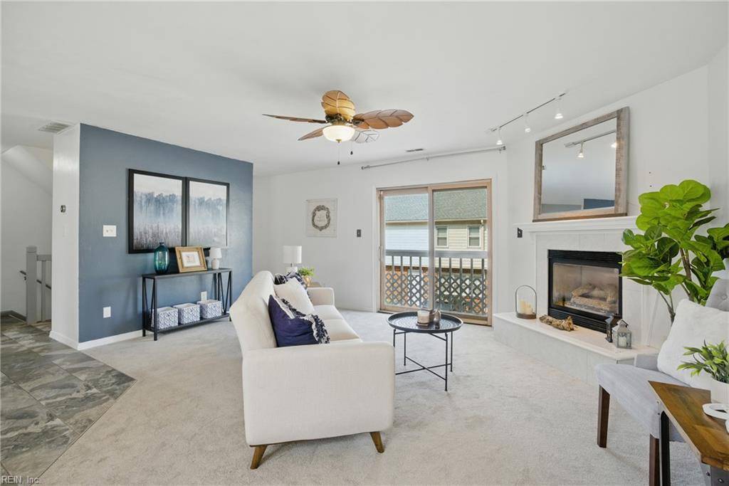 Virginia Beach, VA 23451,2302 Merry Oaks CT