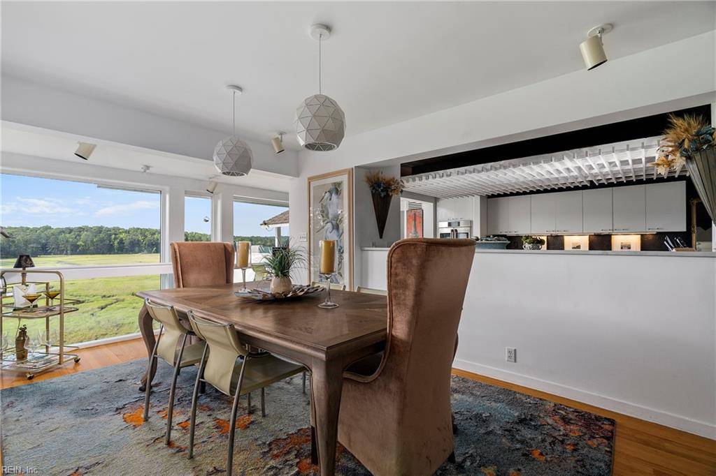 Williamsburg, VA 23185,124 Holcomb DR