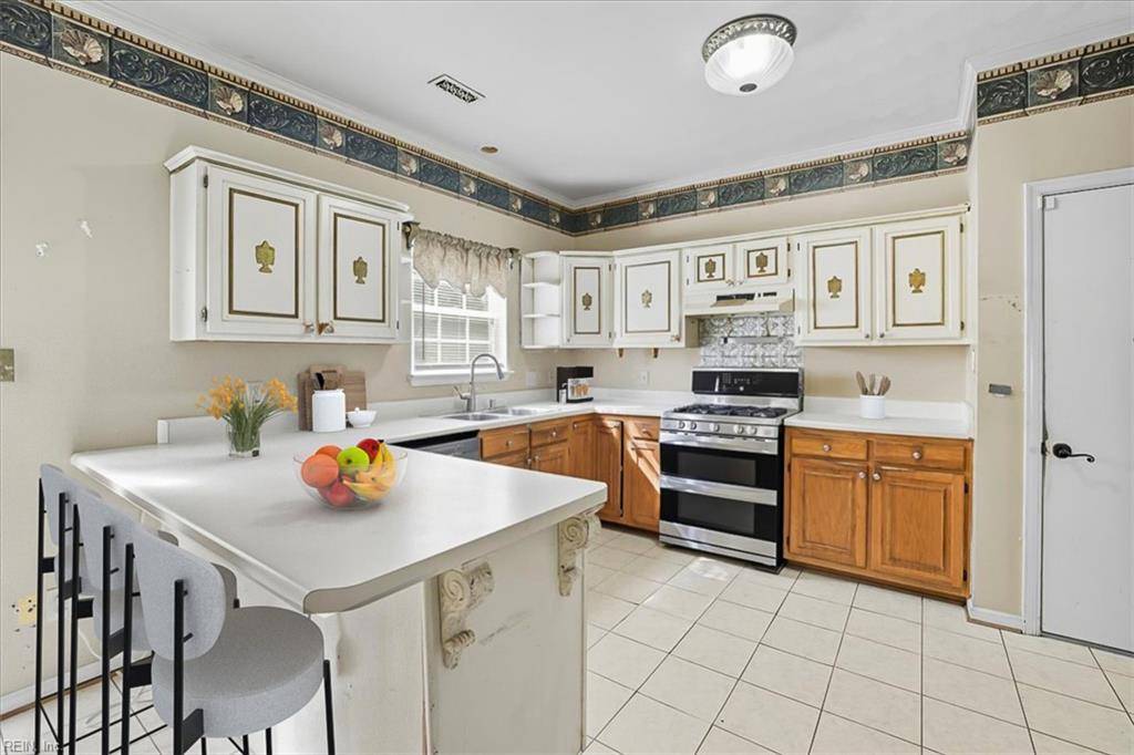 Portsmouth, VA 23703,4071 Long Point BLVD