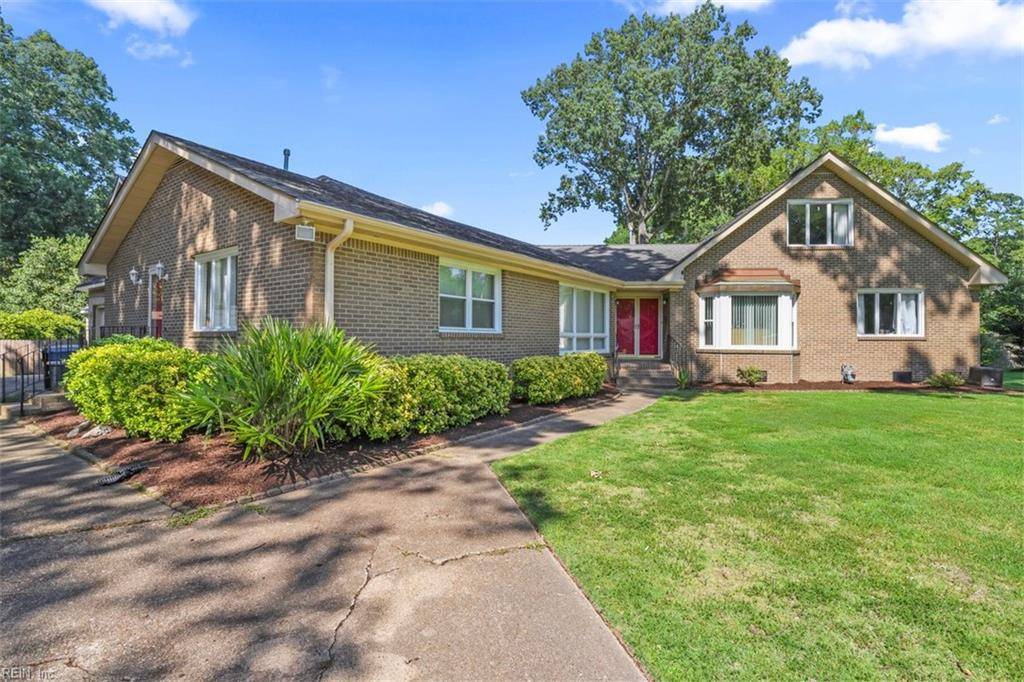 Virginia Beach, VA 23454,1292 Holly Point RD