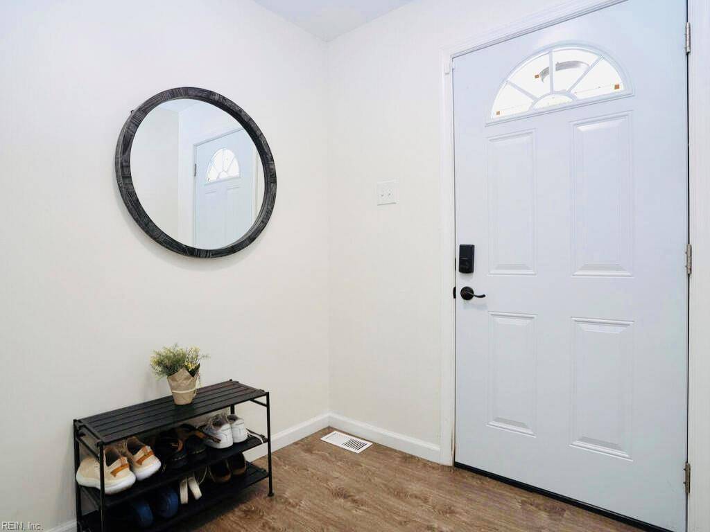 Newport News, VA 23608,704 Balthrope RD