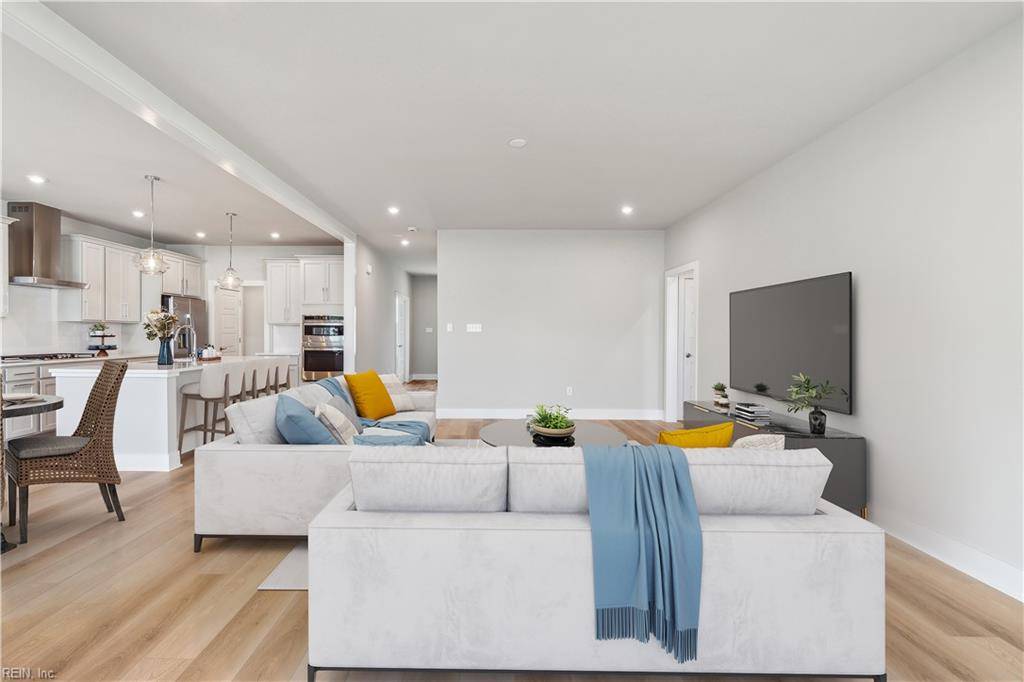 Yorktown, VA 23693,411 Heavens WAY