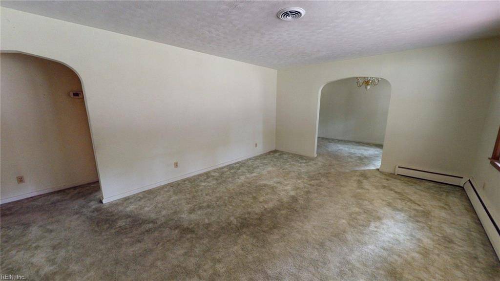 Virginia Beach, VA 23464,5721 Oak Terrace DR