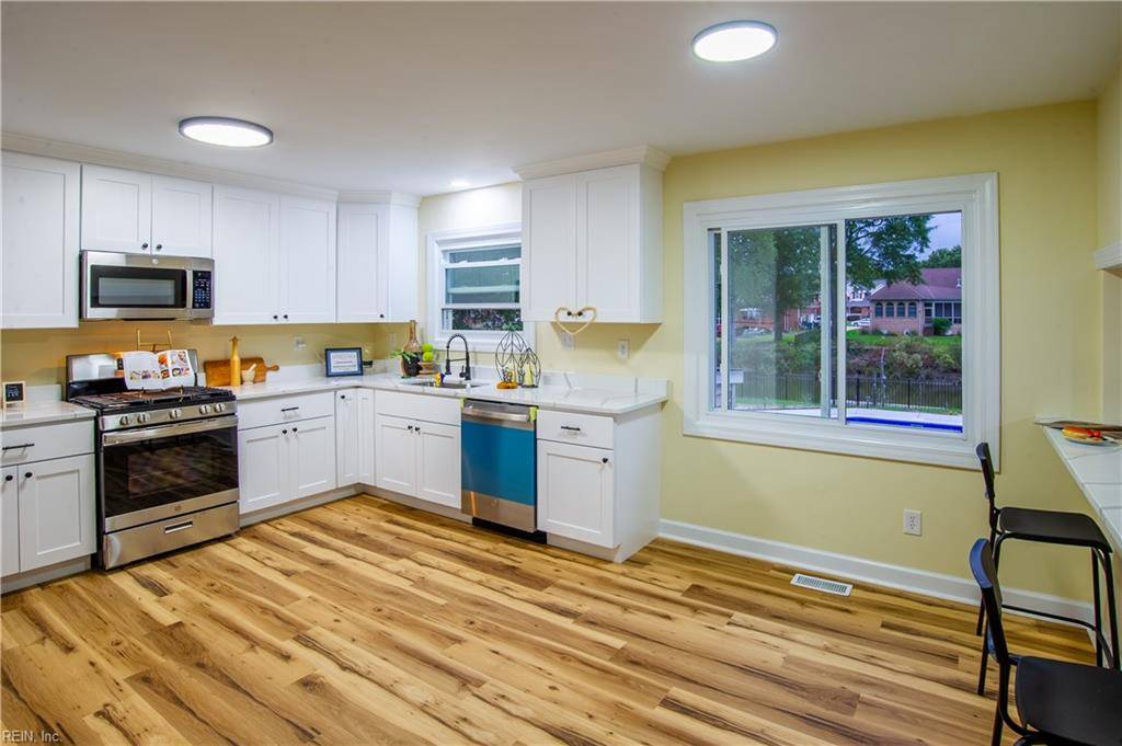 Portsmouth, VA 23703,4705 Templar DR