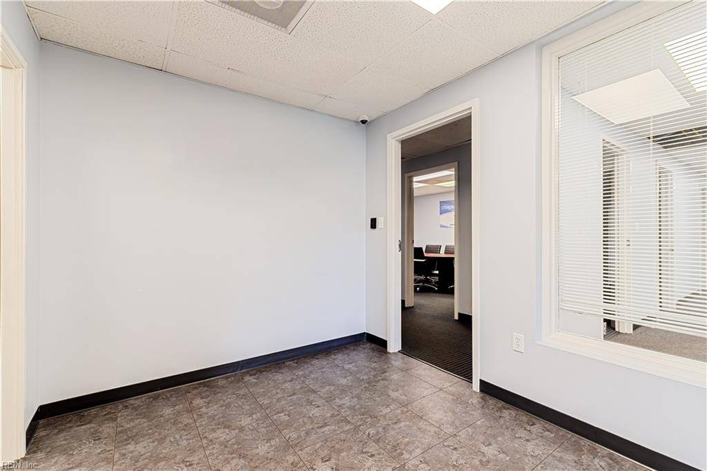 Norfolk, VA 23513,5423 Henneman DR