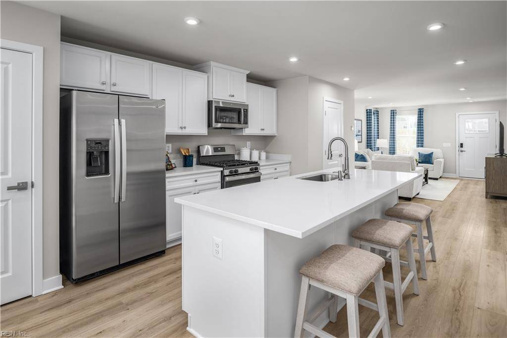 Williamsburg, VA 23188,5052 Winding CRK #5E