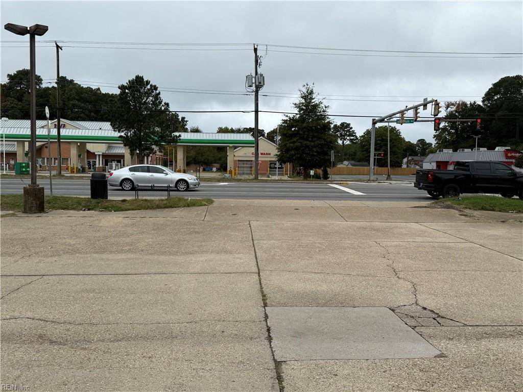 Newport News, VA 23601,11004 Jefferson AVE