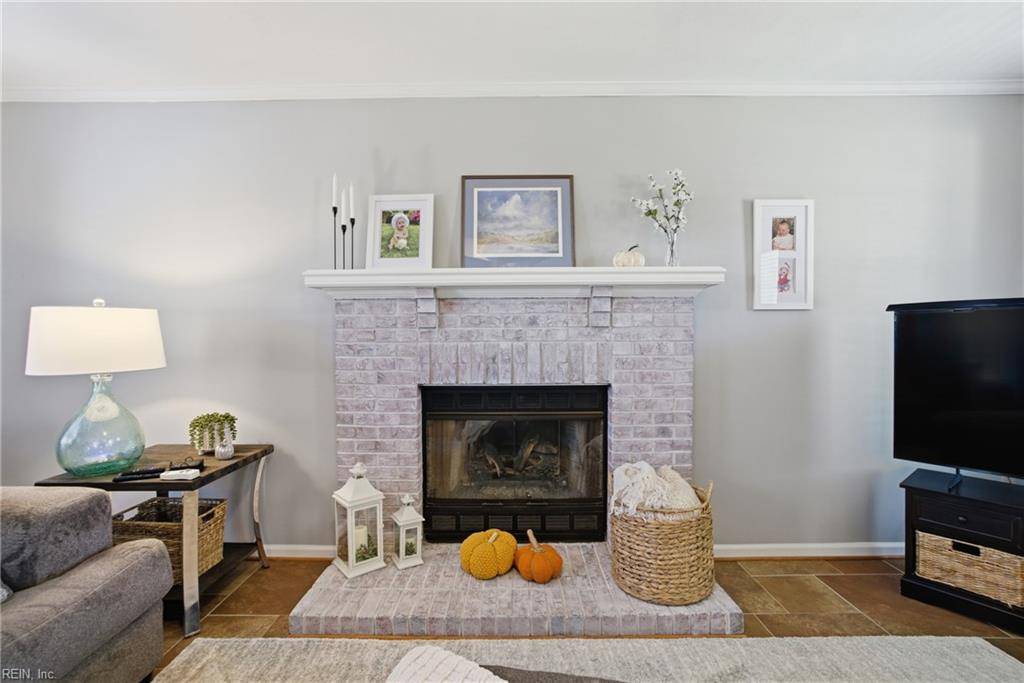 Chesapeake, VA 23322,1321 Fernham Lane