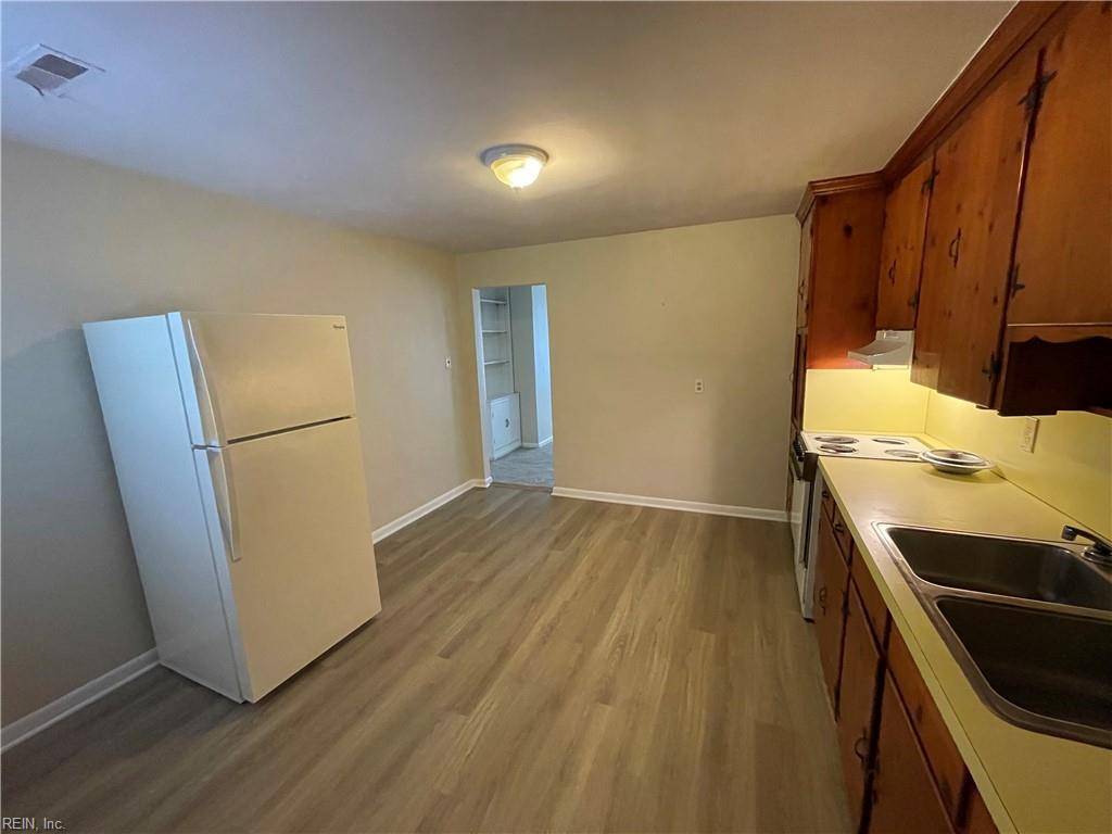 Hampton, VA 23669,2 McDonald RD #A