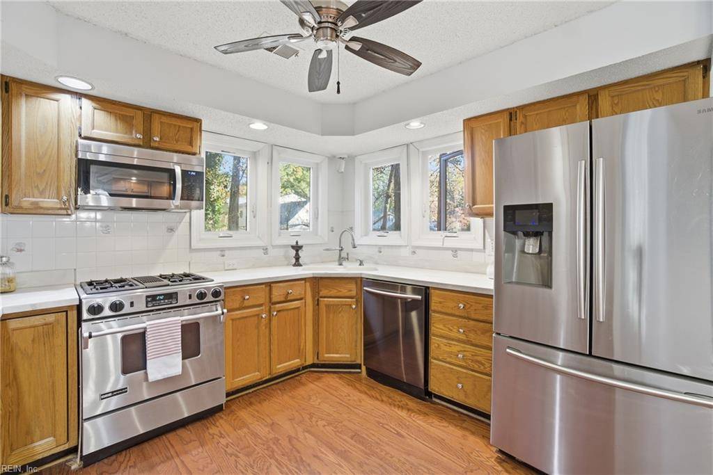 Virginia Beach, VA 23452,920 Oxford DR