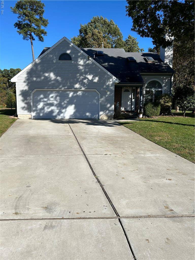 Yorktown, VA 23693,322 Peachtree LN