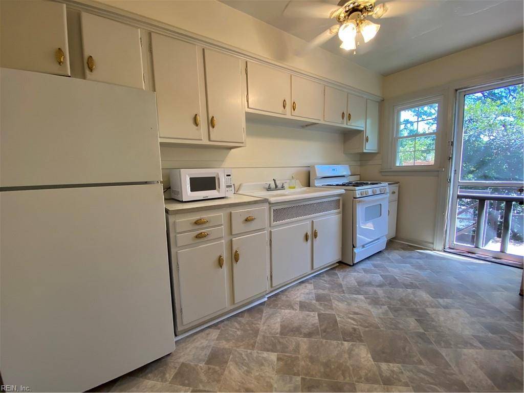 Norfolk, VA 23505,7420 Hampton BLVD #D-4