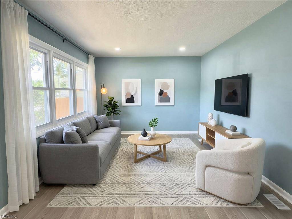 Virginia Beach, VA 23455,749 Holladay LN