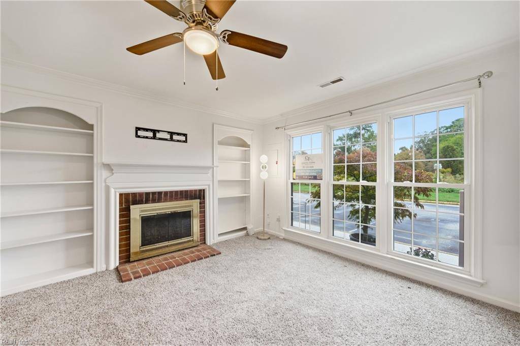 Yorktown, VA 23693,104 Camden WAY #G