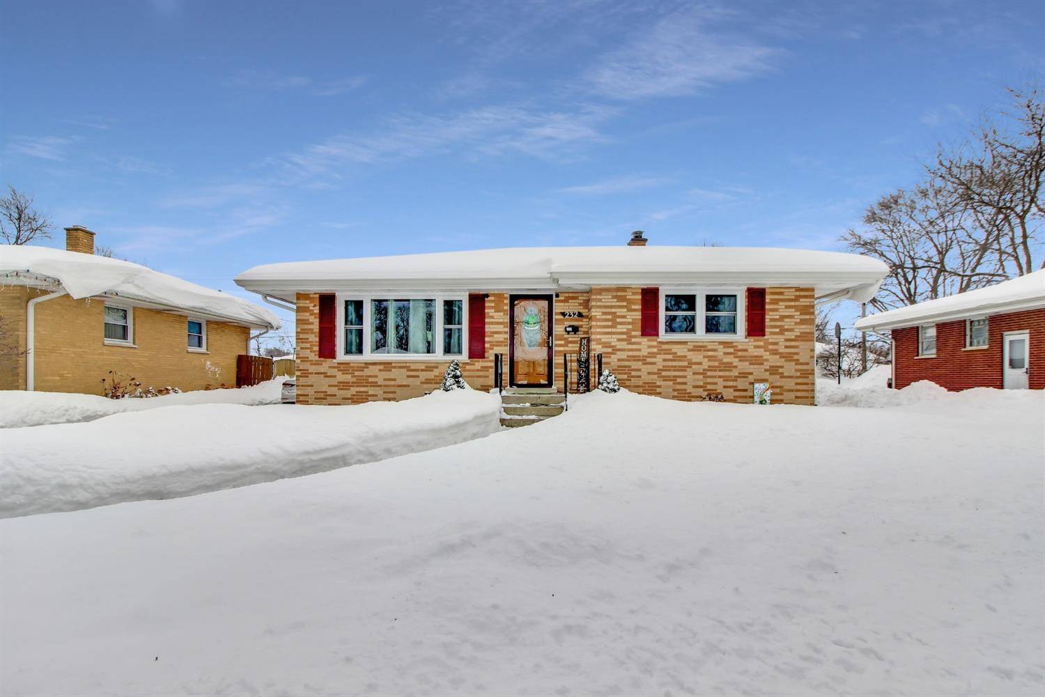 Munster, IN 46321,232 Lawndale DR