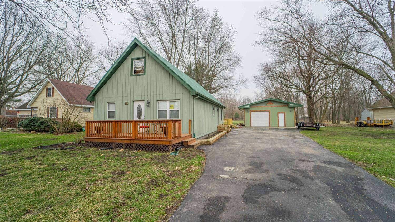 Schererville, IN 46375,229 67th ST