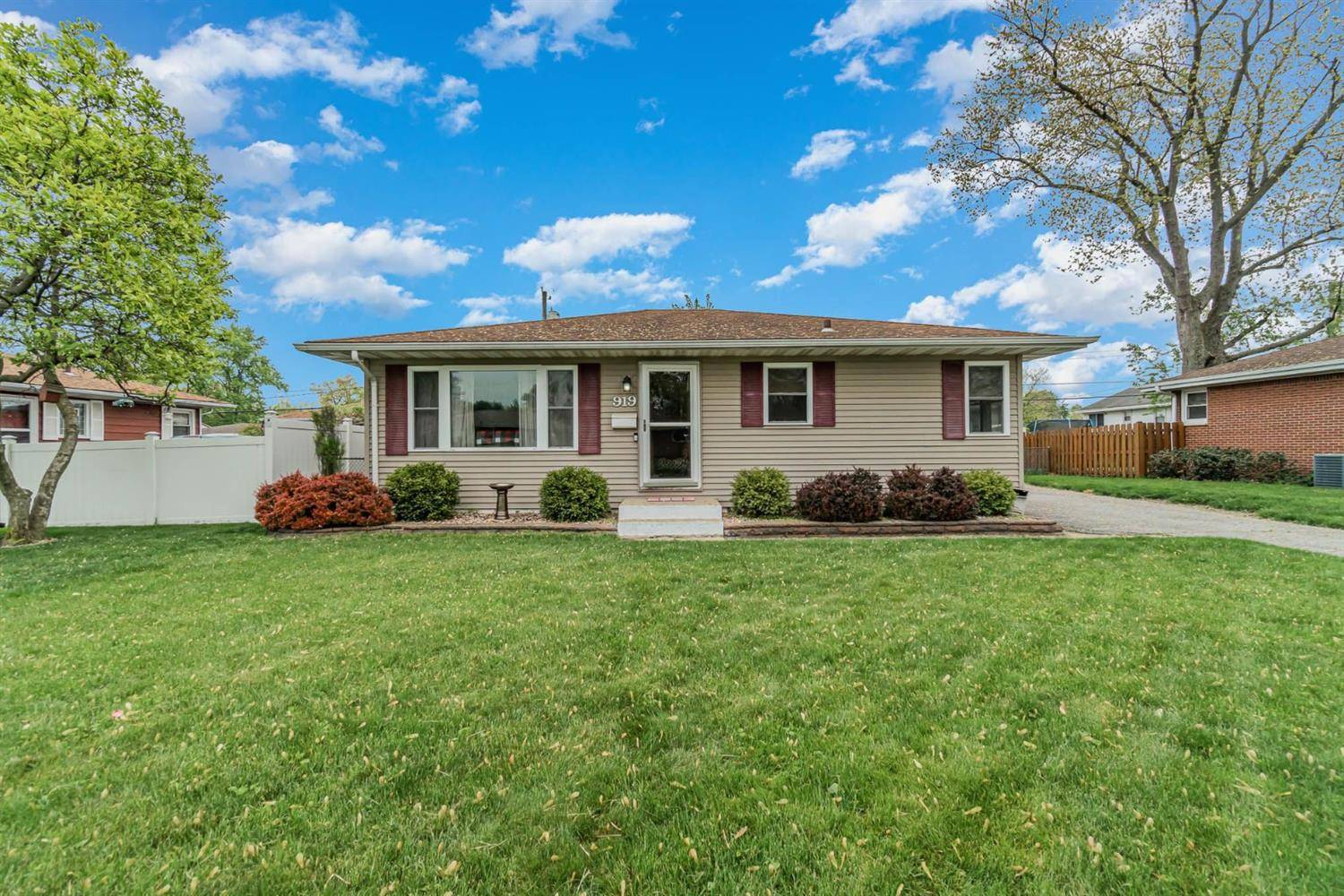 Griffith, IN 46319,919 N Jay ST