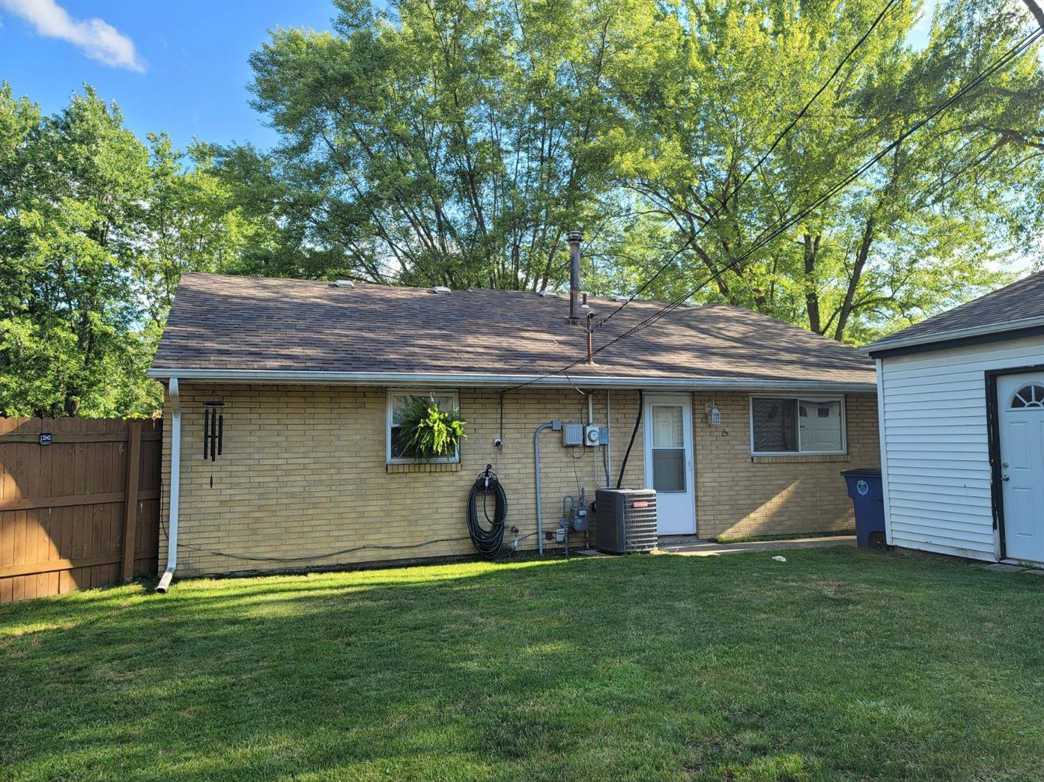 Hobart, IN 46342,1538 E 33rd PL