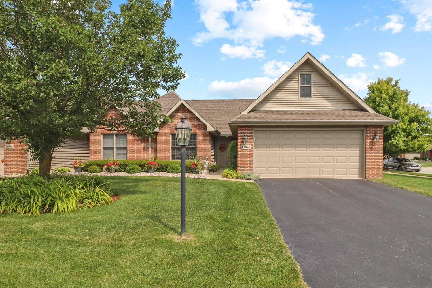 Schererville, IN 46375,1064 Cherrywood LN