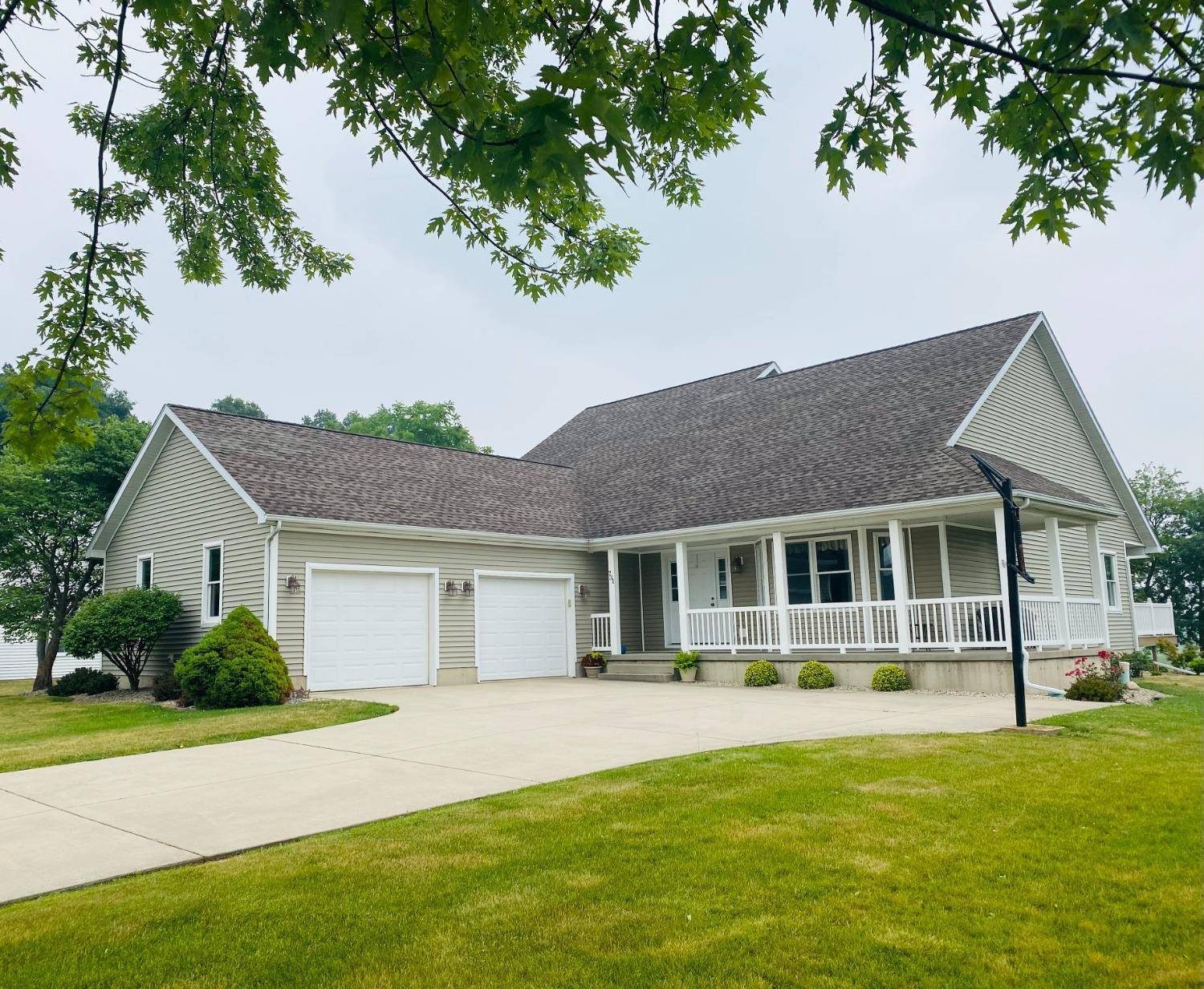 Hebron, IN 46341,731 Oakbrook DR