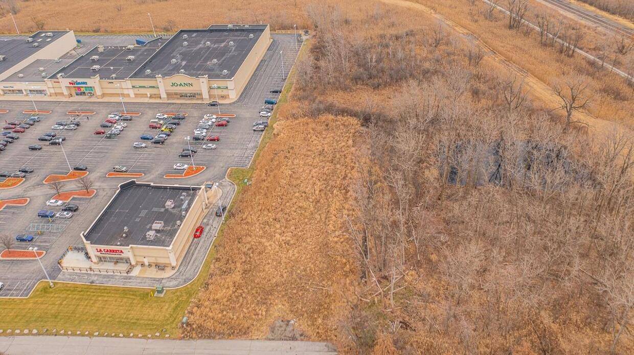 Schererville, IN 46375,677 US Highway 41