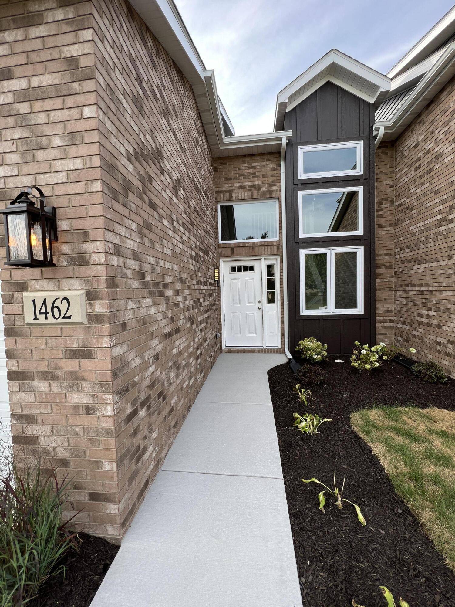 Hobart, IN 46342,1450 Lake ST