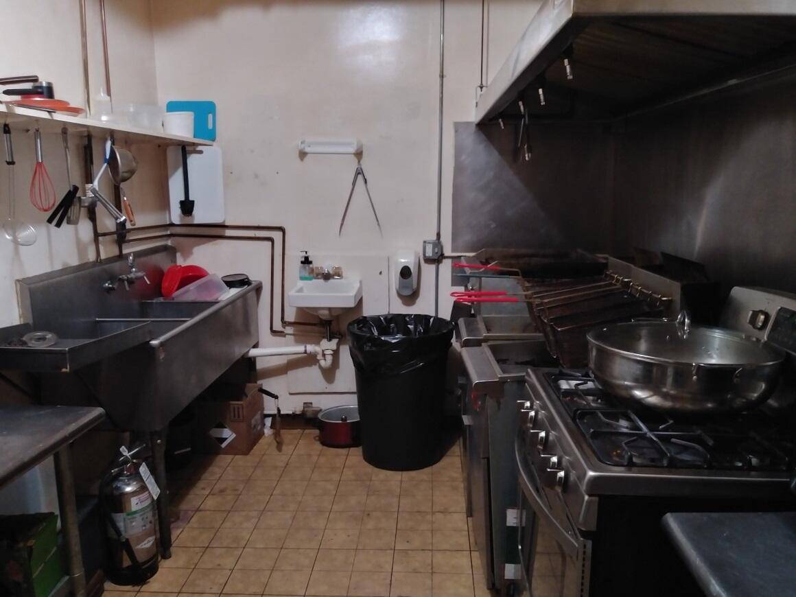 Hammond, IN 46323,6405 Kennedy AVE