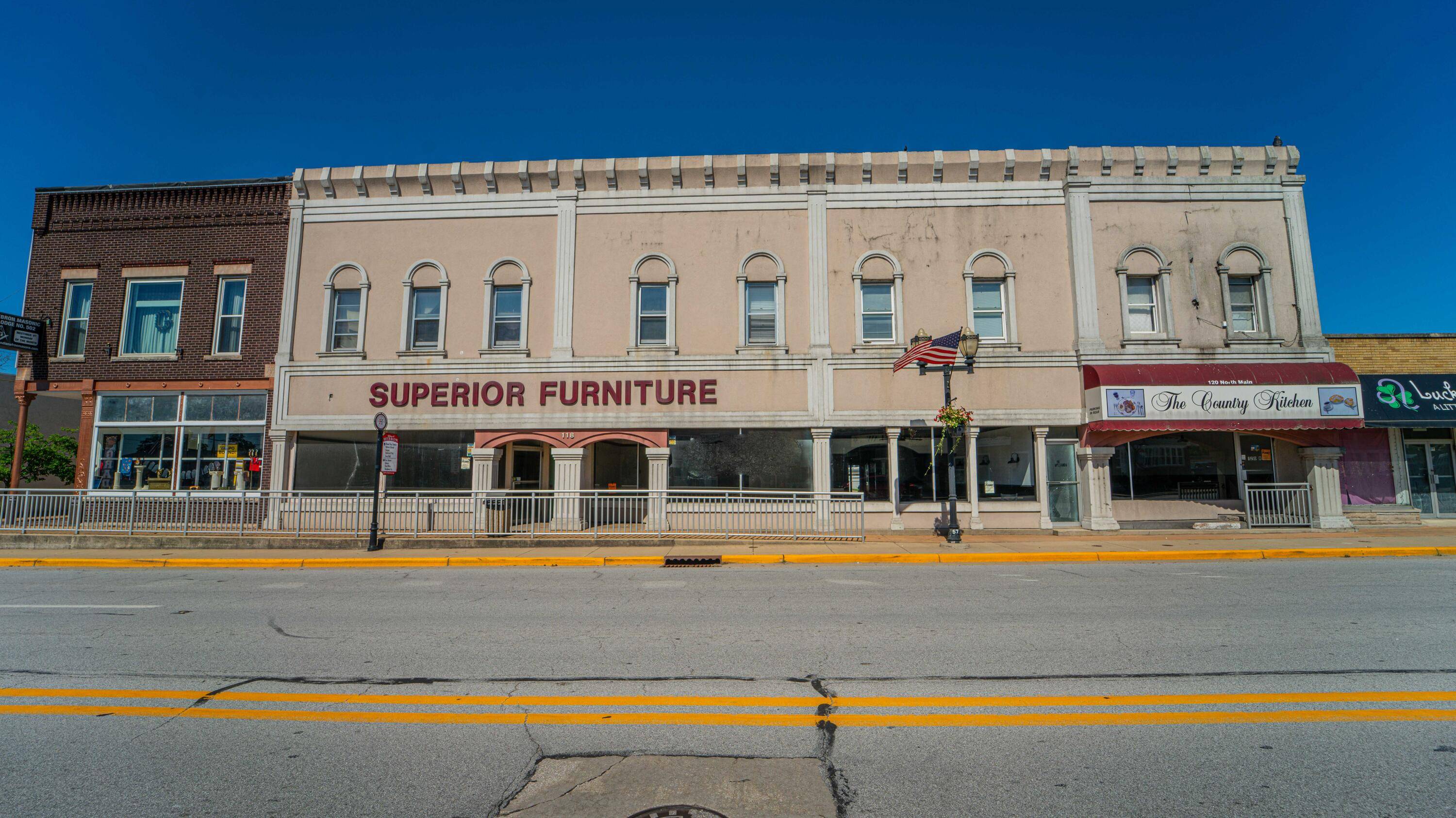 Hebron, IN 46341,118-120 S Main ST