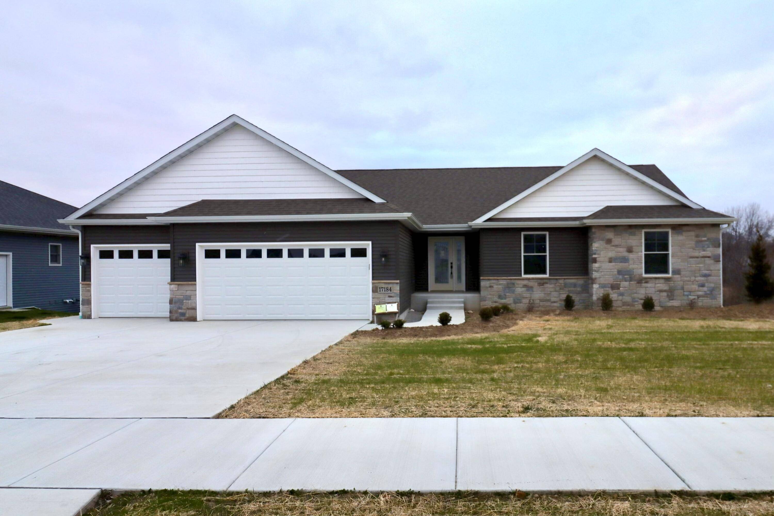 Lowell, IN 46356,17184 Brookwood DR