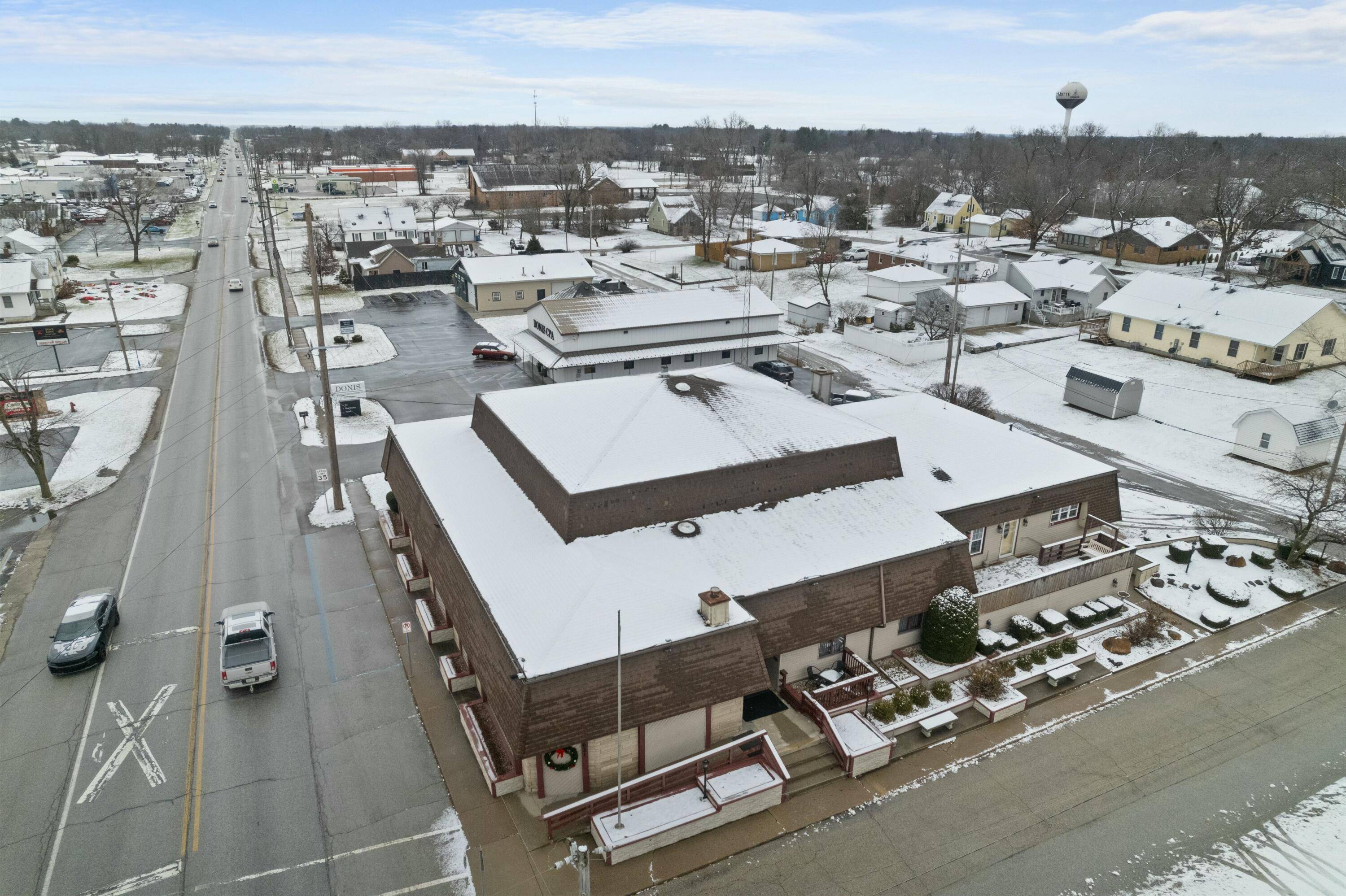 Demotte, IN 46310,621 S Halleck ST
