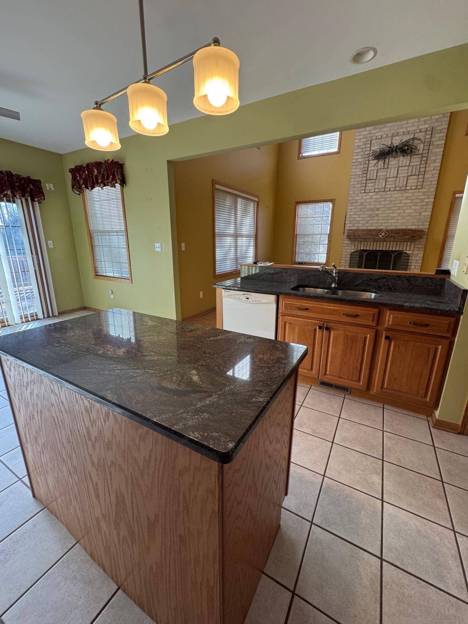 Munster, IN 46321,1008 Boxwood DR