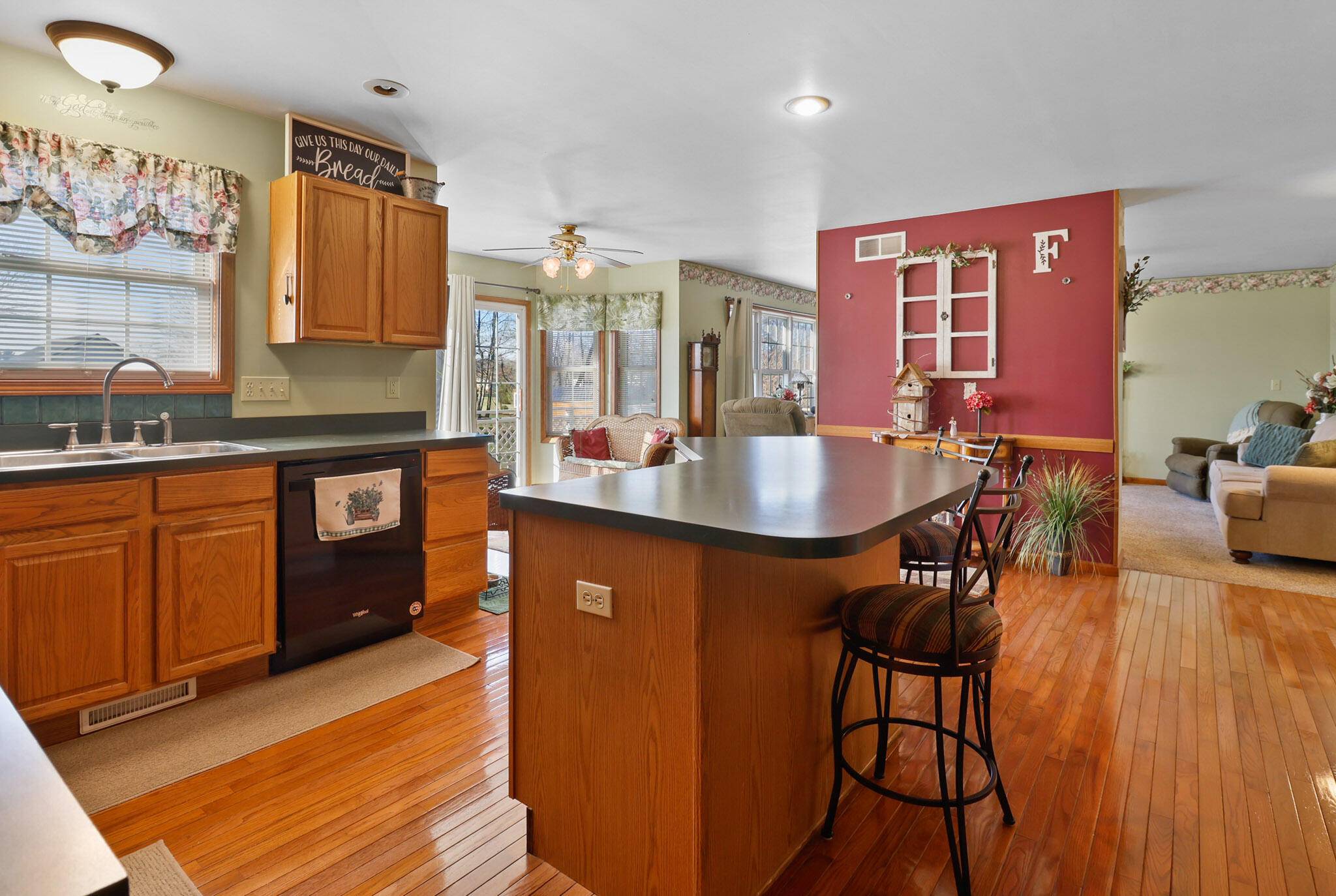 Westville, IN 46391,920 Sundew DR