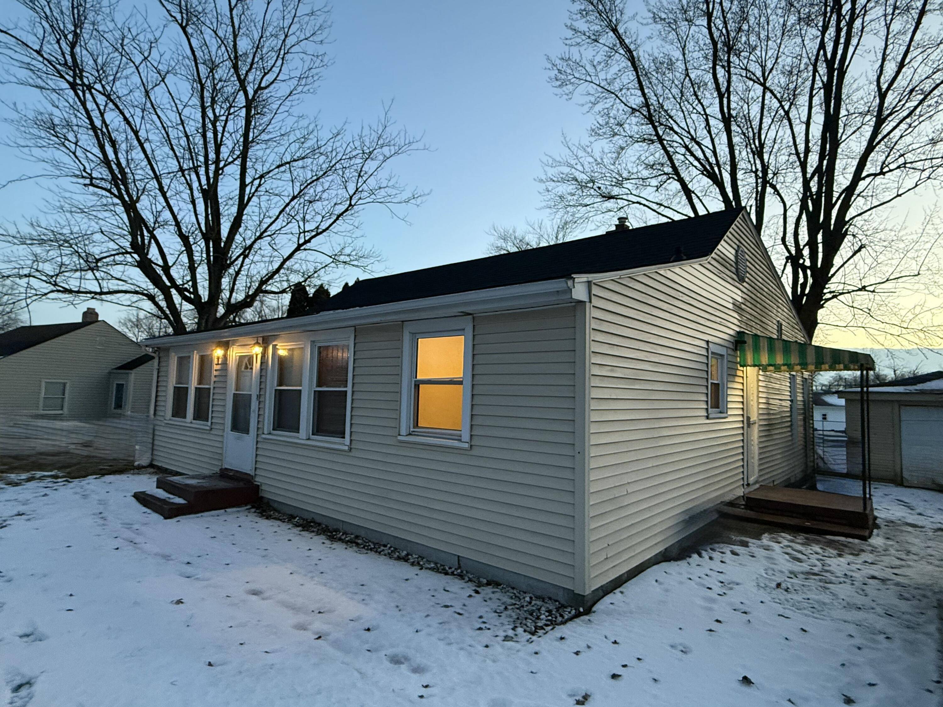 Merrillville, IN 46410,22 Deerpath RD