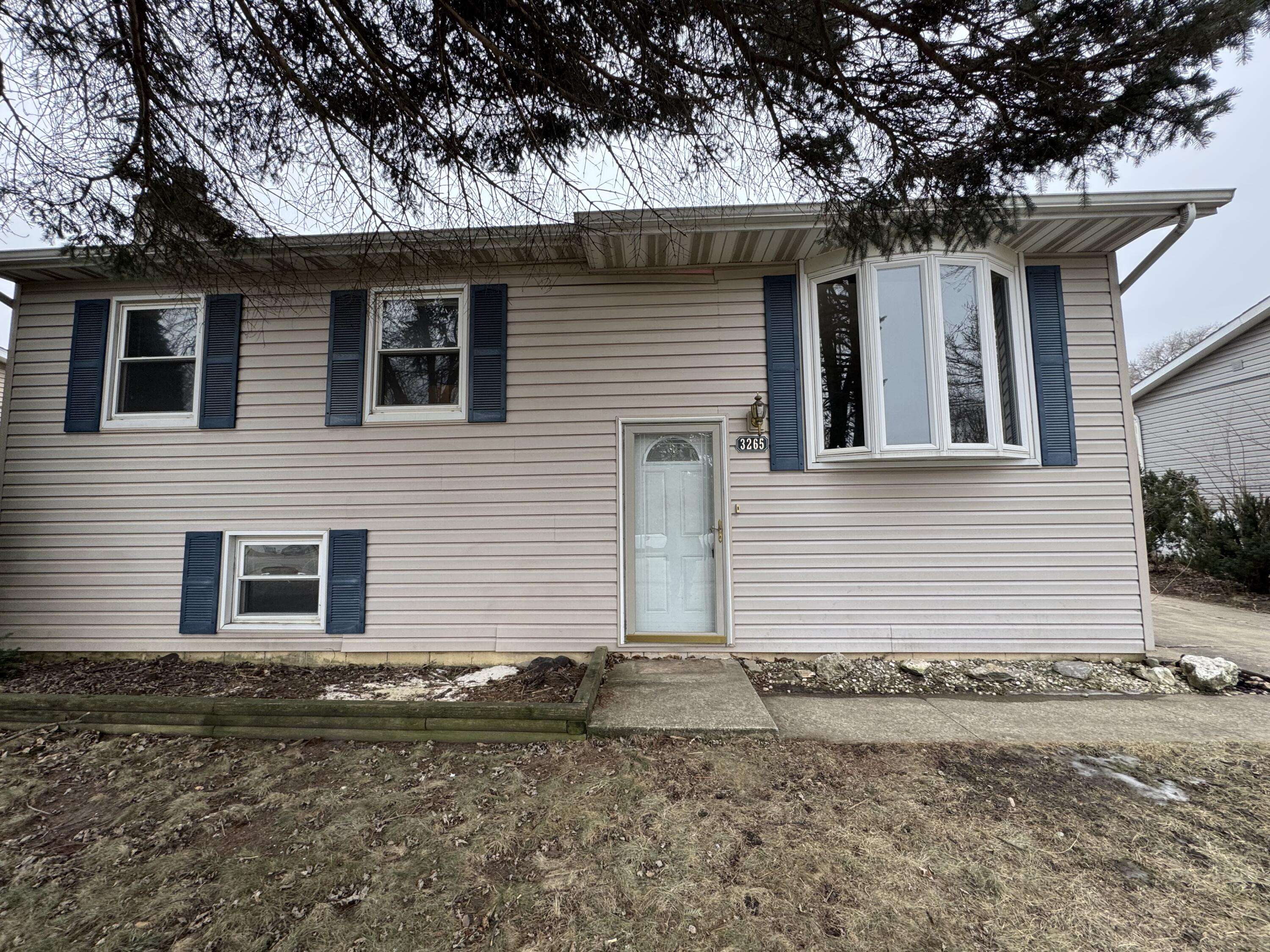 Merrillville, IN 46410,3265 W 74th PL