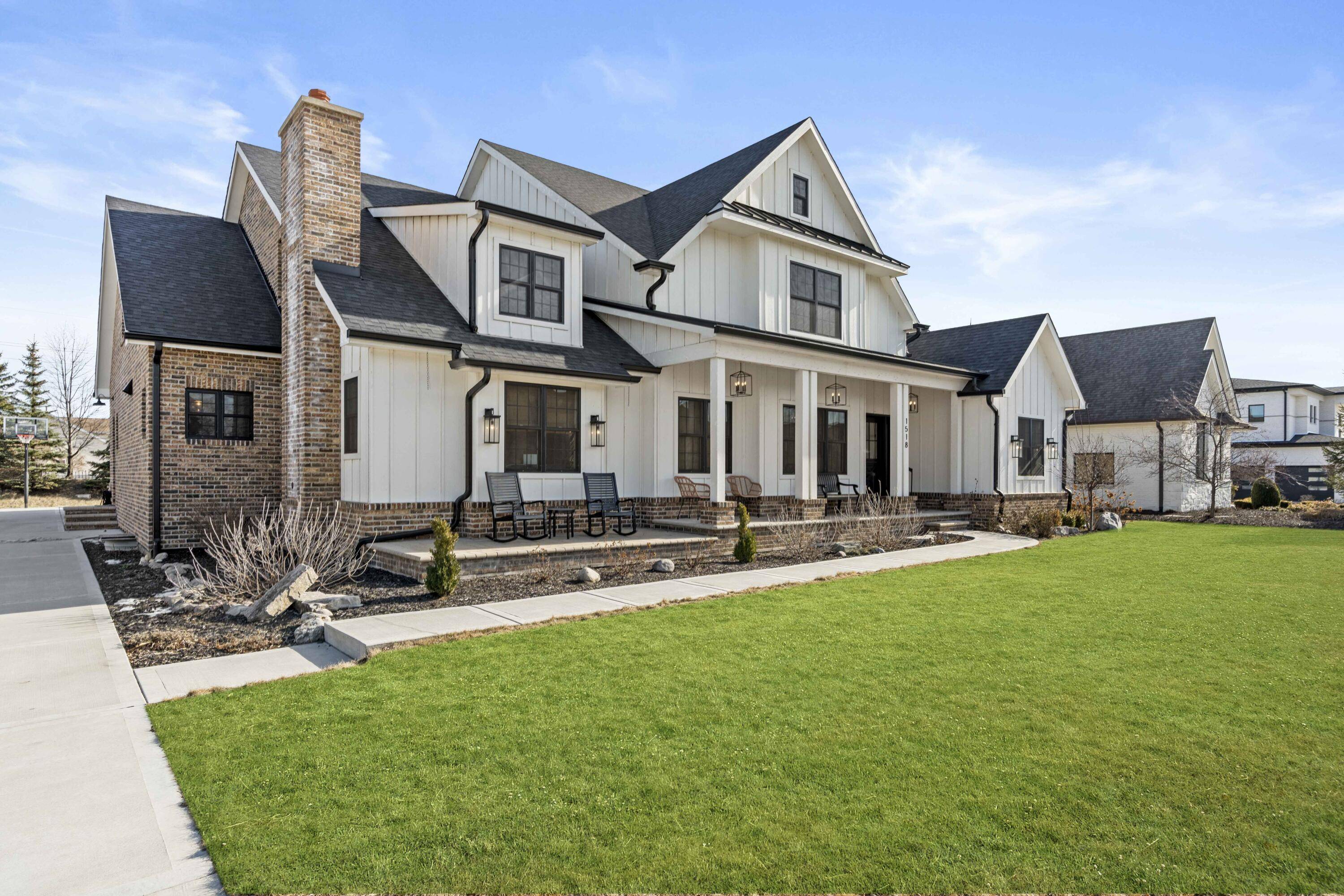 Munster, IN 46321,1518 Park West CIR