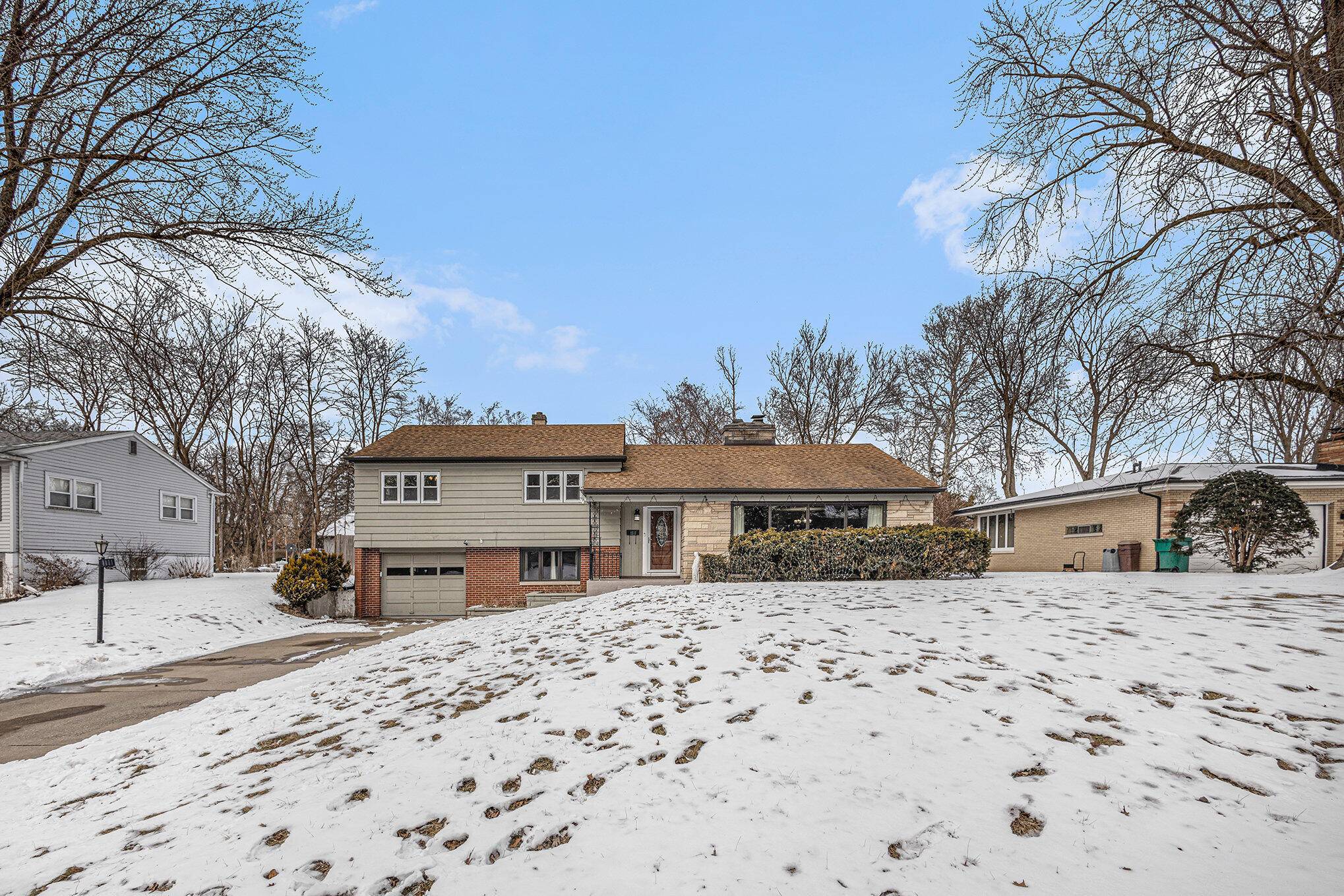 Munster, IN 46321,1511 Park Dr