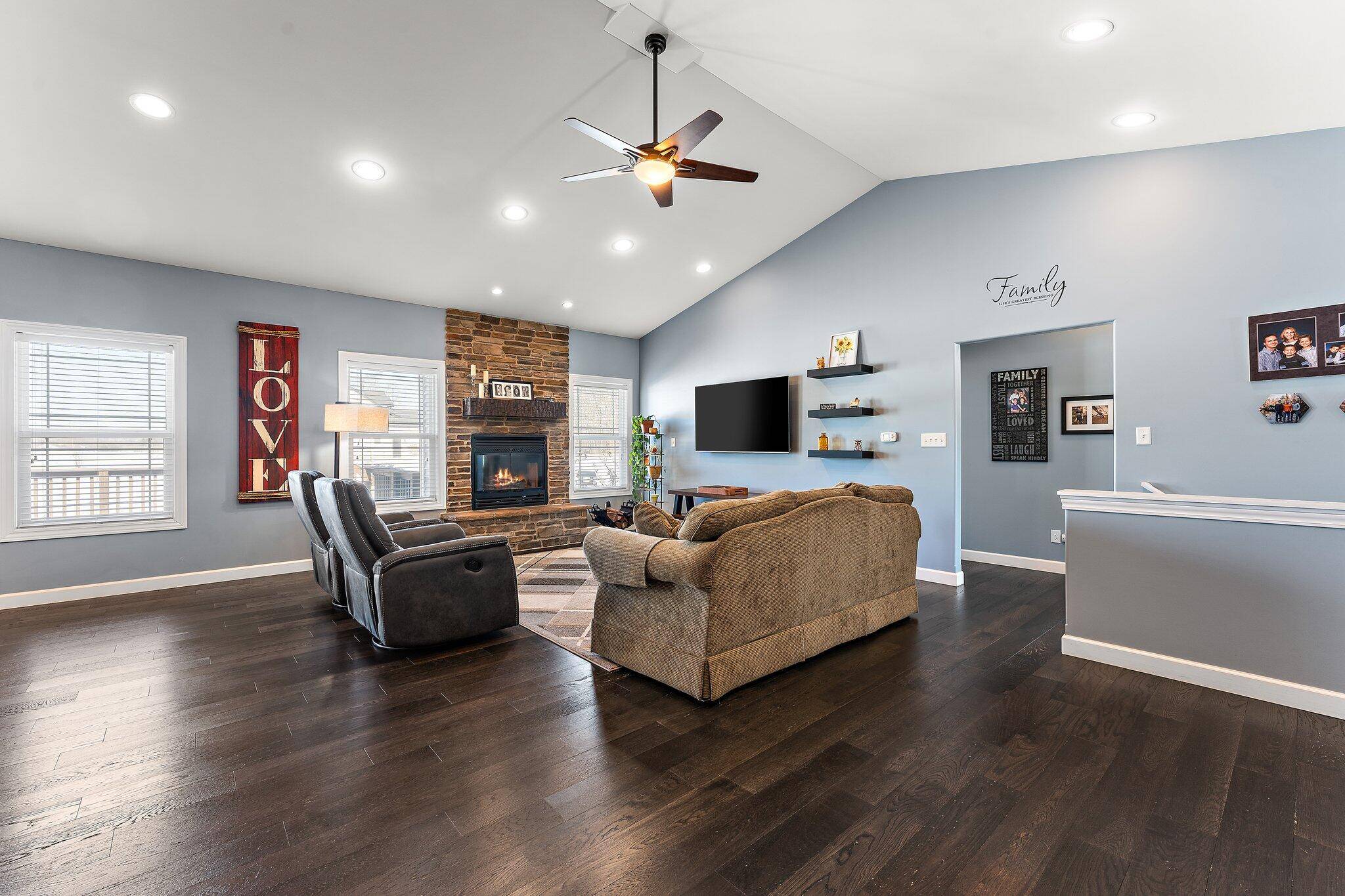Valparaiso, IN 46383,439 Whitestone DR