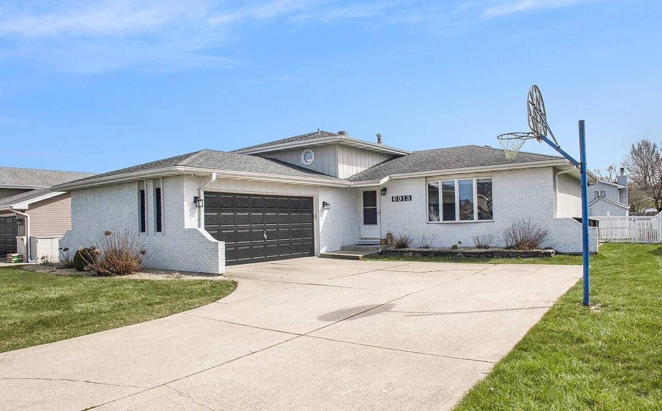 Crown Point, IN 46307,6913 W 86th PL