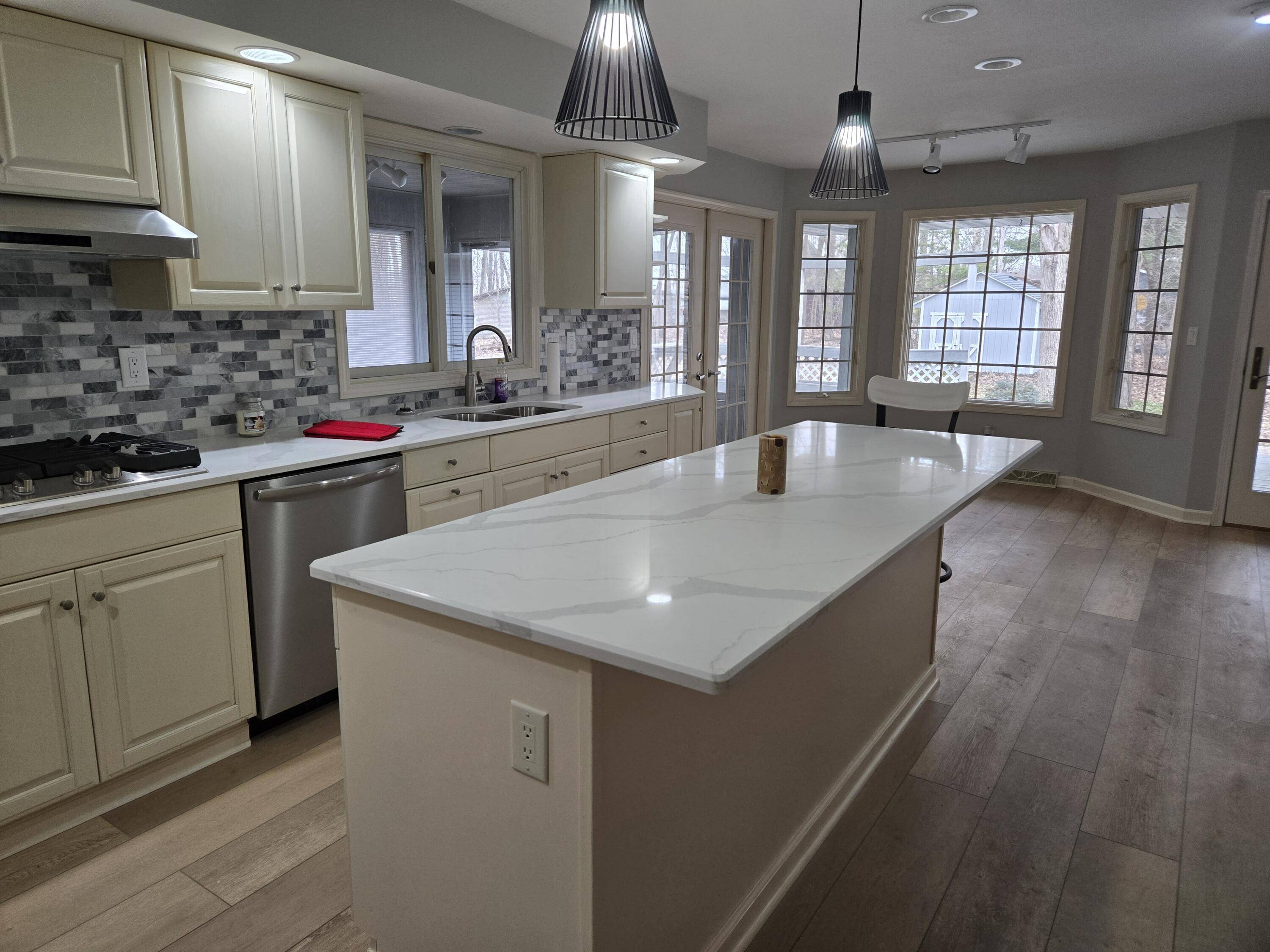 Westville, IN 46391,581 W Cheyenne CT