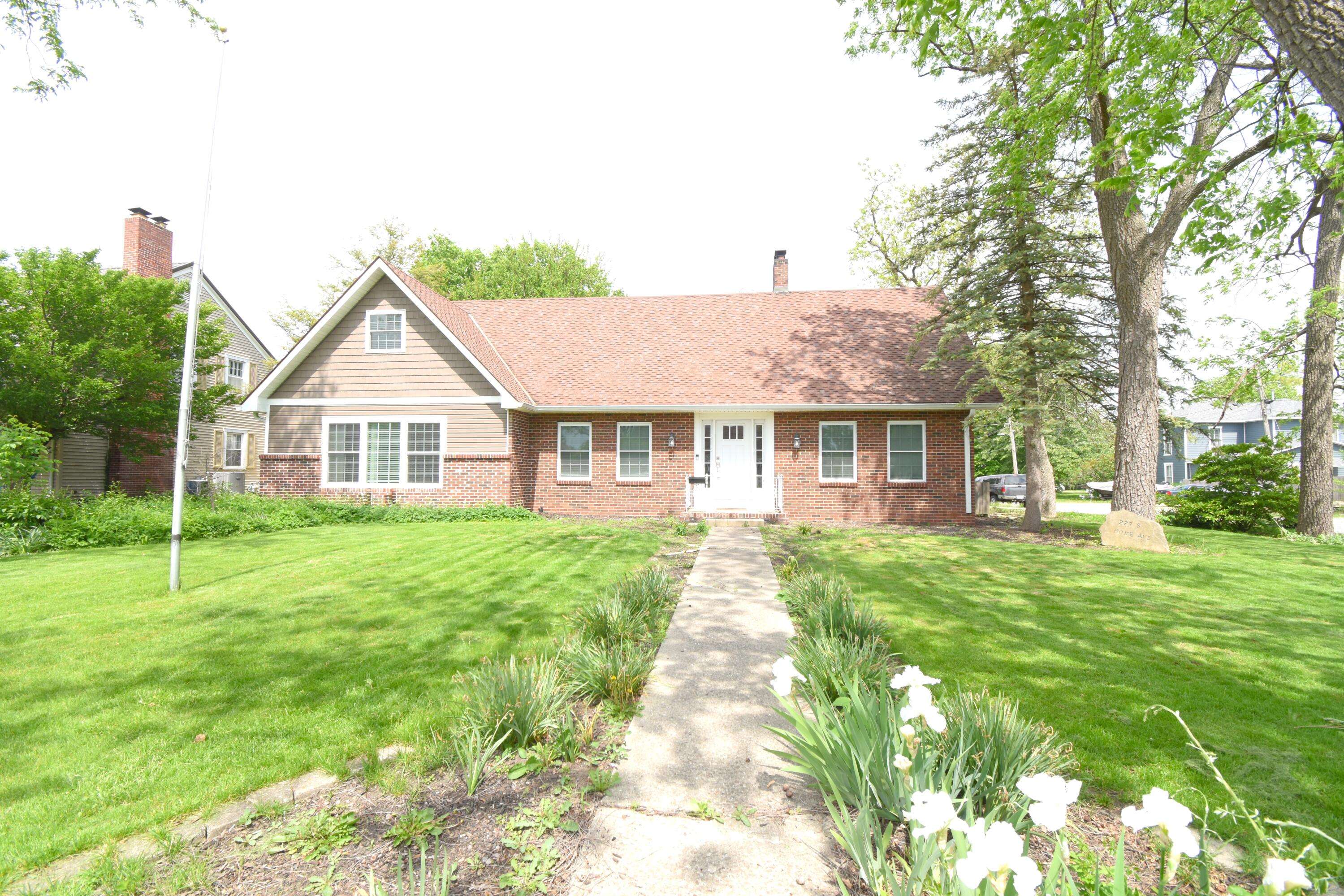 Rensselaer, IN 47978,227 S Home AVE